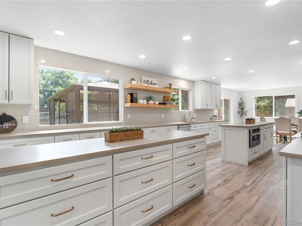 10050 W 77th Drive, Arvada CO 80005