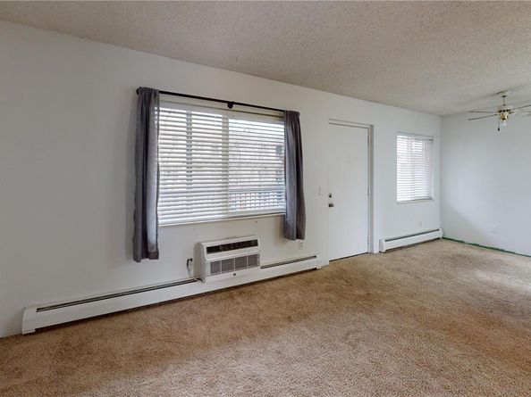 2225 S Jasmine Street 207, Denver CO 80222