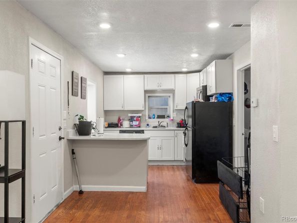1558 Dallas Street, Aurora CO 80010