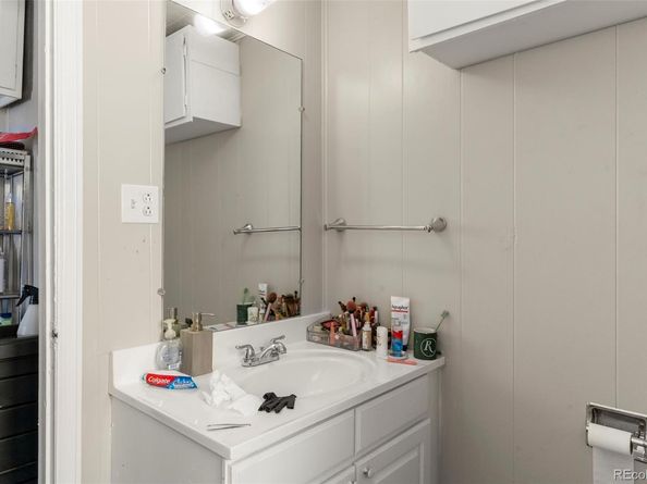 1558 Dallas Street, Aurora CO 80010