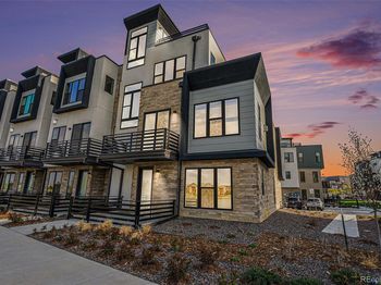 2321 Lakeshore Lane