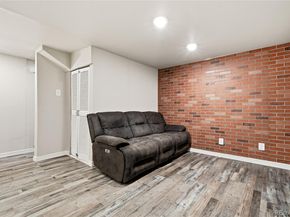 8077 S Vermejo Peak, Littleton CO 80127