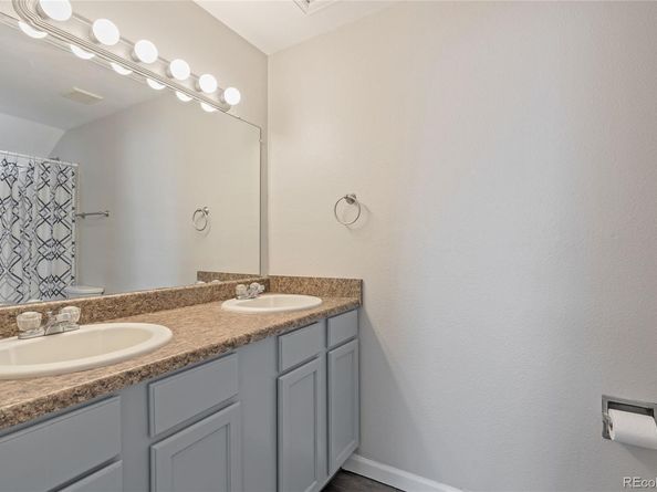 983 S Zeno Way, Aurora CO 80017