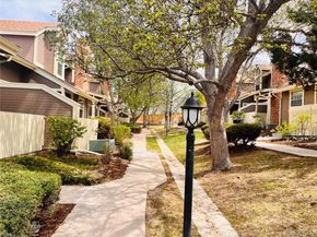 1990 S Helena Street E, Aurora CO 80013