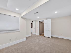 1990 S Helena Street E, Aurora CO 80013