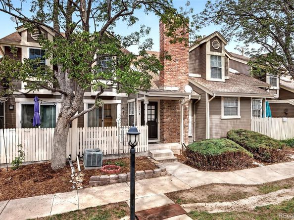 1990 S Helena Street E, Aurora CO 80013
