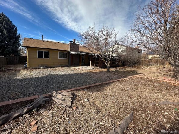 2084 S Rifle Street, Aurora CO 80013
