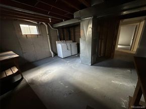 2084 S Rifle Street, Aurora CO 80013