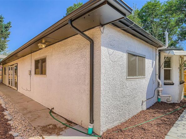 1121 Carr Street, Lakewood CO 80214