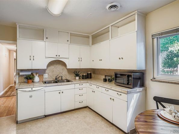 1121 Carr Street, Lakewood CO 80214