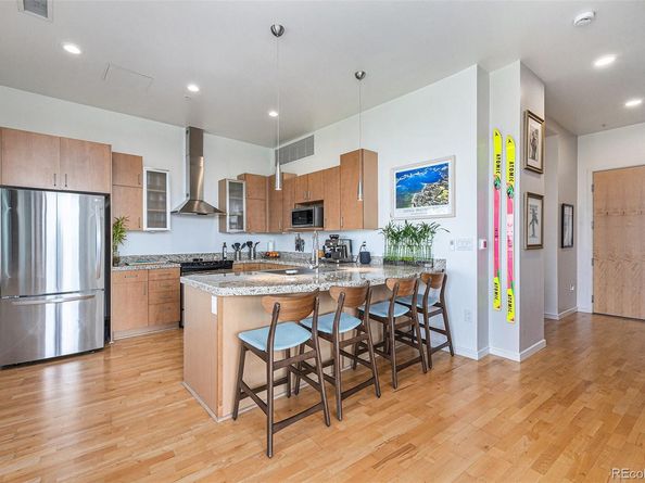 2958 Syracuse Street 403, Denver CO 80238