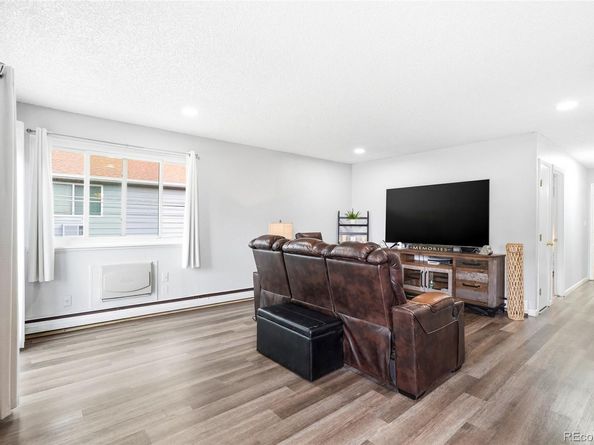 Undisclosed Address #7389382, Denver CO 80221