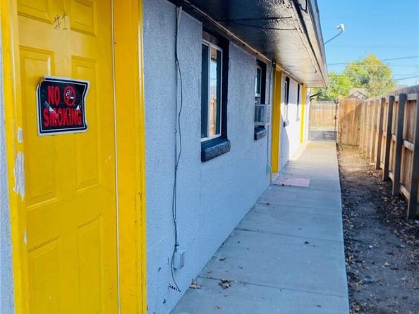 1538 Clinton Street, Aurora CO 80010