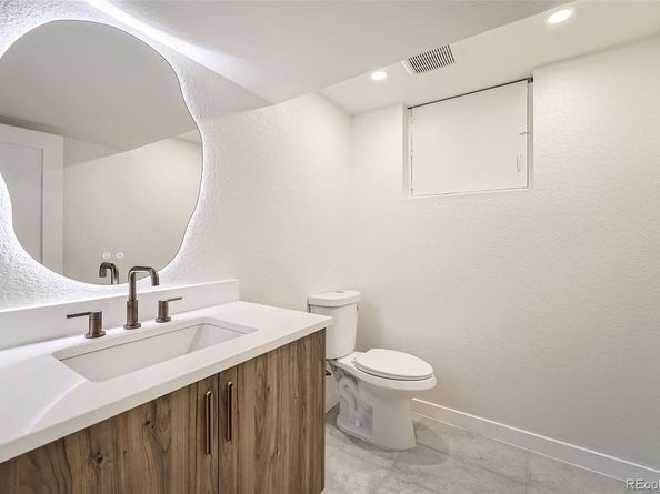 4055 S Niagara Way, Denver CO 80237