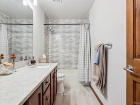 Undisclosed Address #2291973, Aurora CO 80016