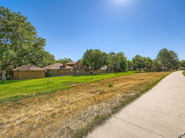 95 S Eagle Circle, Aurora CO 80012