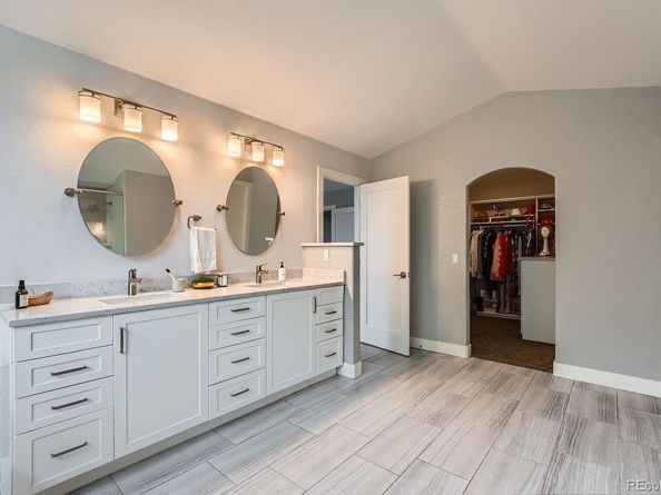 7400 S Genoa Circle, Centennial CO 80016