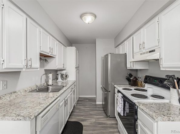 3141 S Tamarac Drive 305E, Denver CO 80231