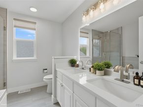 5315 S Valdai Street, Aurora CO 80015