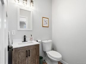 1600 Glen Ayr Drive, Lakewood CO 80215