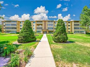 645 S Alton Way 9D, Denver CO 80247