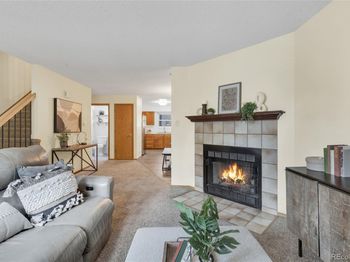 6338 Oak Court
