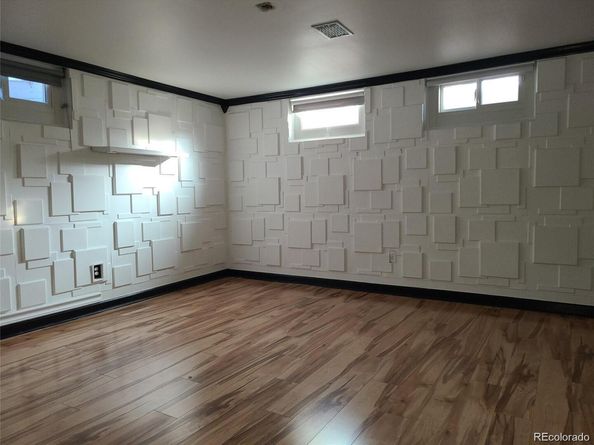 105 Dudley Street, Lakewood CO 80226