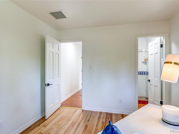3304 S Valentia Court, Denver CO 80231