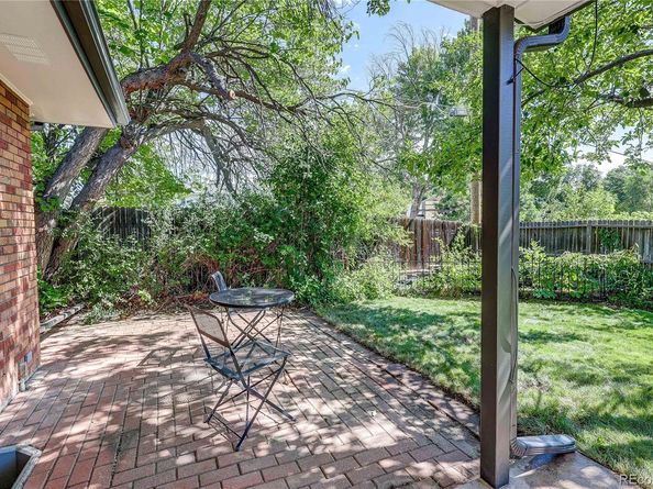 3304 S Valentia Court, Denver CO 80231