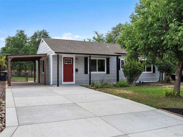 2735 S Dahlia Street, Denver CO 80222