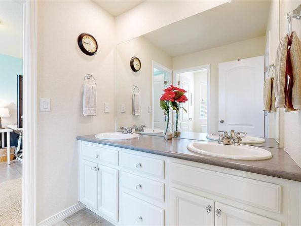 3158 S Nepal Way, Aurora CO 80013