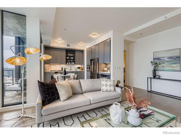 1750 Wewatta Street 1821, Denver CO 80202