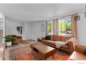 927 E 4th Avenue, Longmont CO 80504