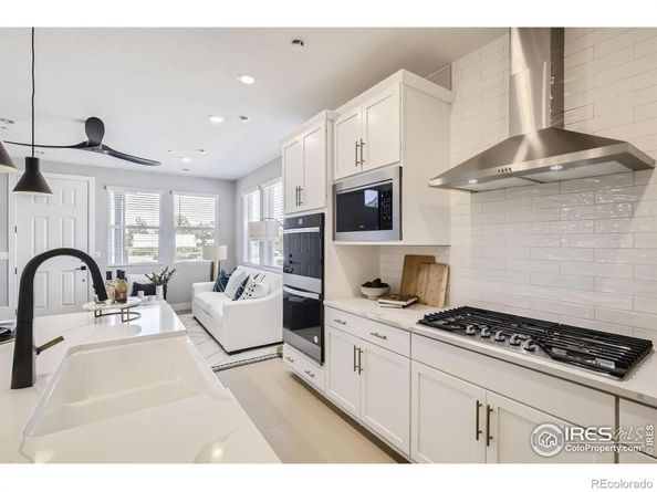 2771 Bear Springs Circle, Longmont CO 80503