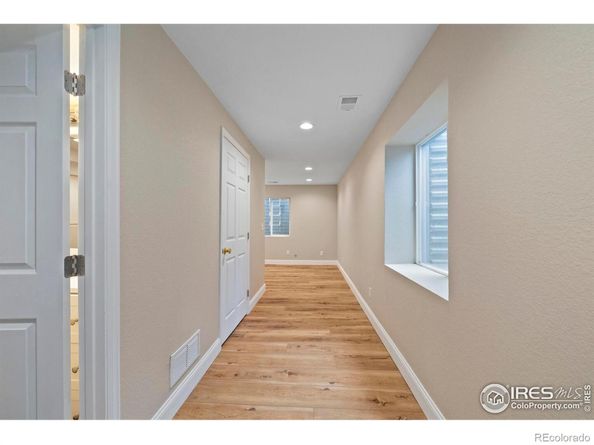 742 Picket Lane, Longmont CO 80504