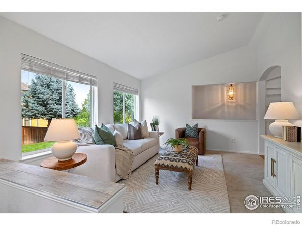 742 Picket Lane, Longmont CO 80504