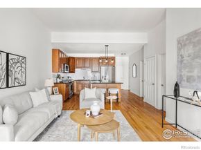 1950 N Logan Street 1013, Denver CO 80203