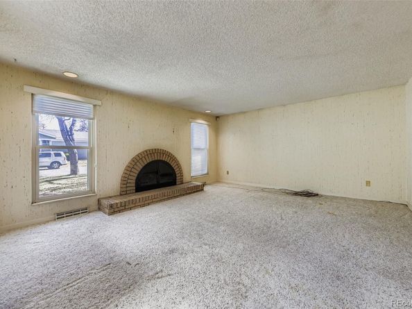 11902 E Maple Avenue, Aurora CO 80012