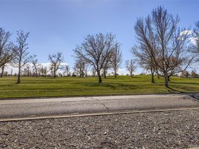 11902 E Maple Avenue, Aurora CO 80012