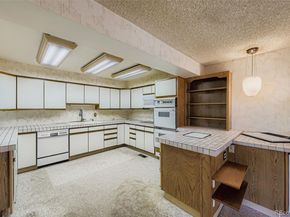11902 E Maple Avenue, Aurora CO 80012