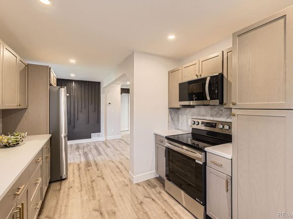 1640 Iola Street, Aurora CO 80010