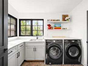 1055 S Cove Way, Denver CO 80209