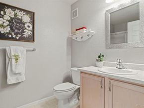 8009 S Algonquian Court, Aurora CO 80016