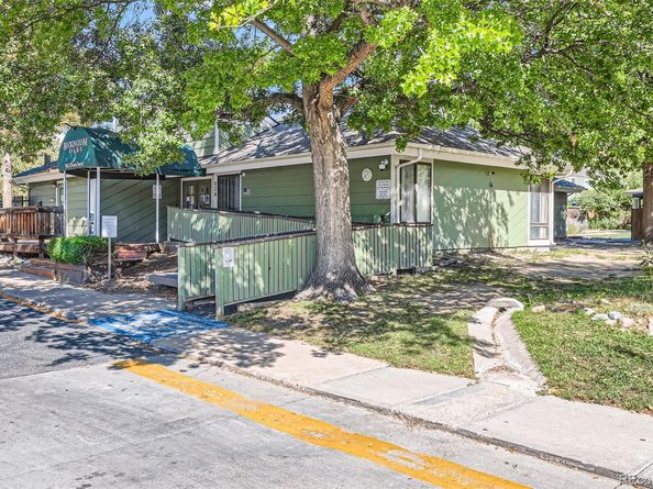 940 S Peoria Street, Aurora CO 80012