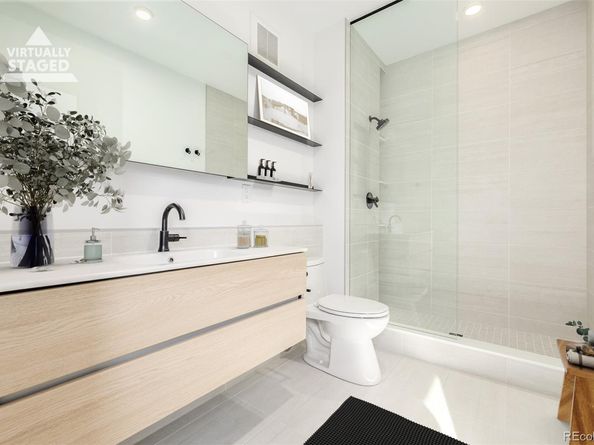 1601 Park Avenue 215, Denver CO 80218