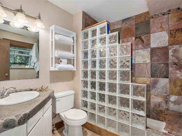 Undisclosed Address #8407597, Aurora CO 80015