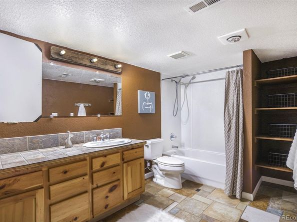 Undisclosed Address #8407597, Aurora CO 80015