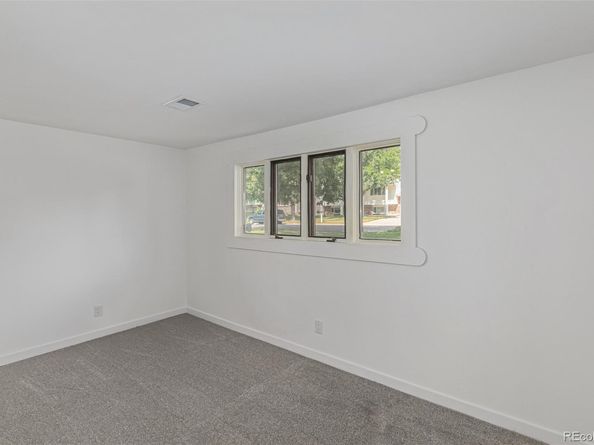 1239 Dearborn Street, Aurora CO 80011