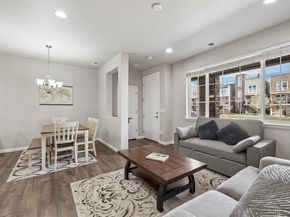 522 E Dry Creek Place, Littleton CO 80122