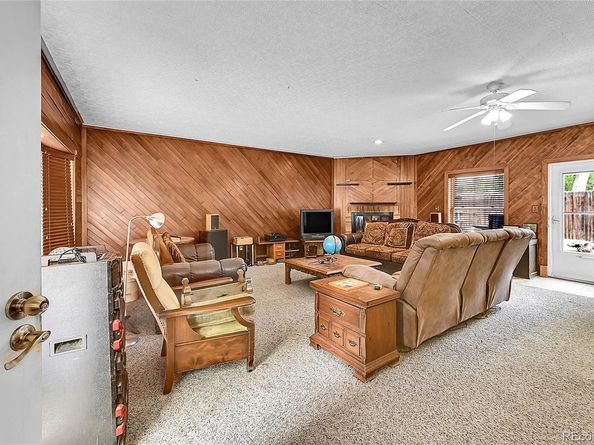 405 Elliott Street, Longmont CO 80504